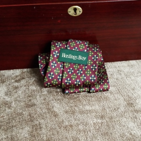 Bundle of Four Men's Ties - Picture 6 of 7